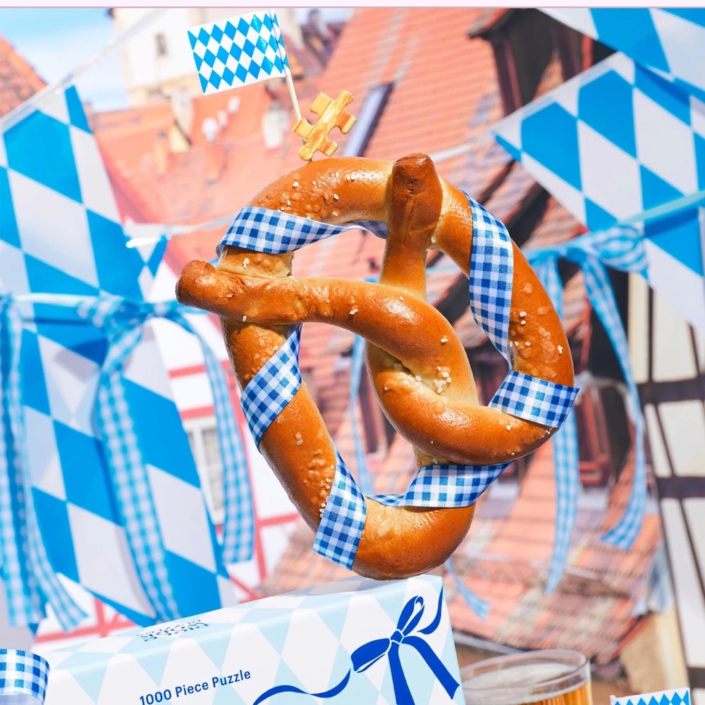 Piecework Oktoberfest 1000 Piece Puzzle - Picture 9 of 10